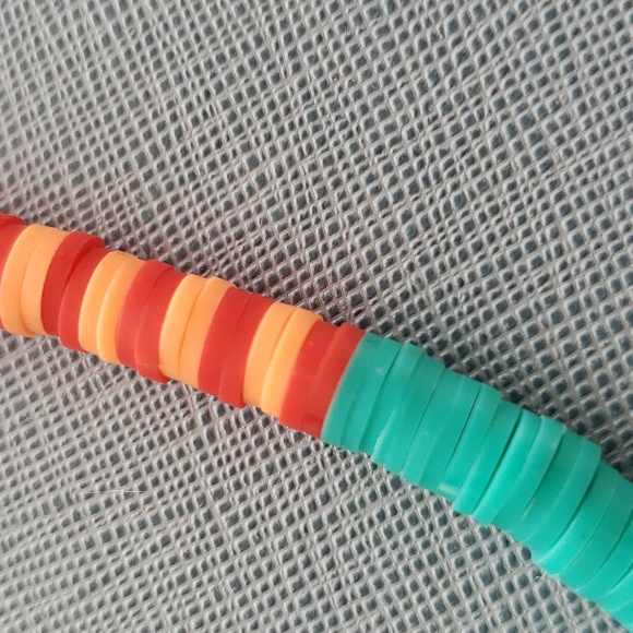 New Unisex Heishi Bead Necklace - Picture 3 of 5